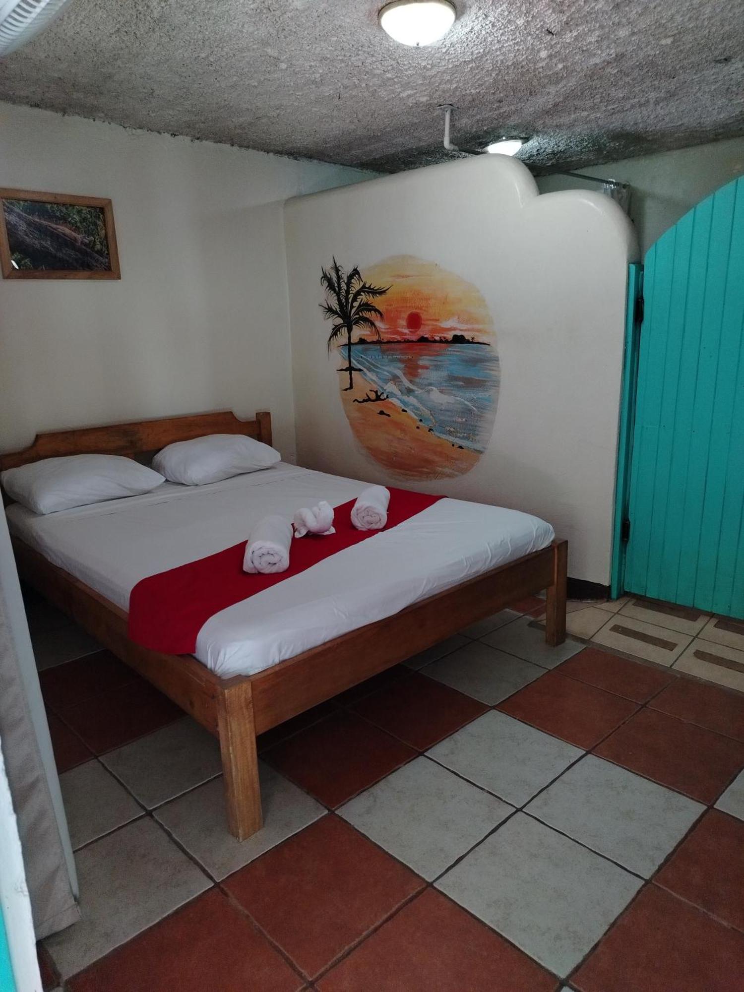 Blue Iguana Hotell Sámara Eksteriør bilde